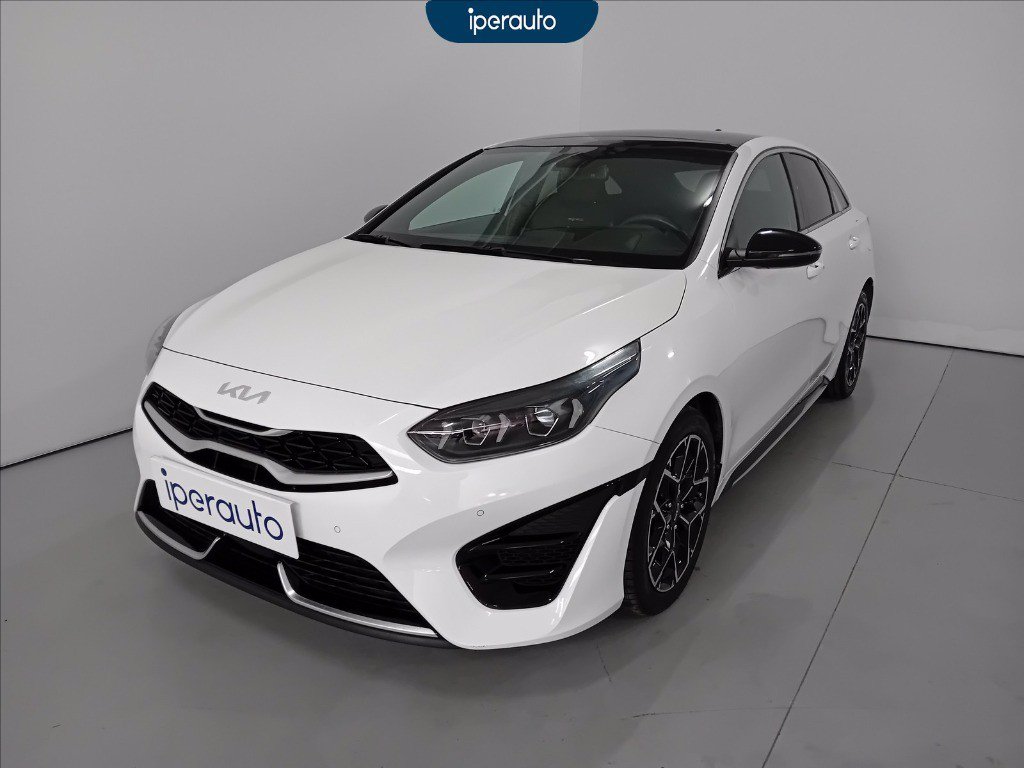 https://cdn-sm.caraffinity.it/images/vehicles/4670703/0/large?format=jpeg