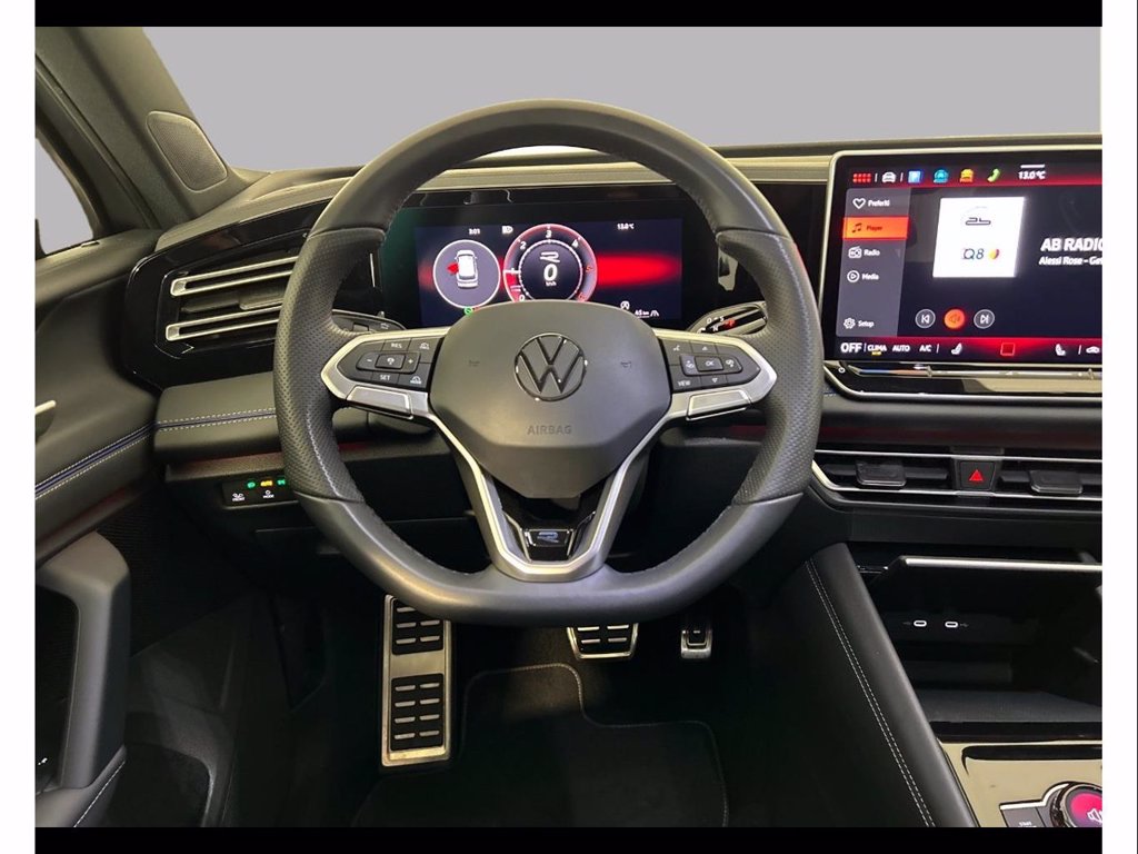 https://cdn-sm.caraffinity.it/images/vehicles/4673042/8/large
