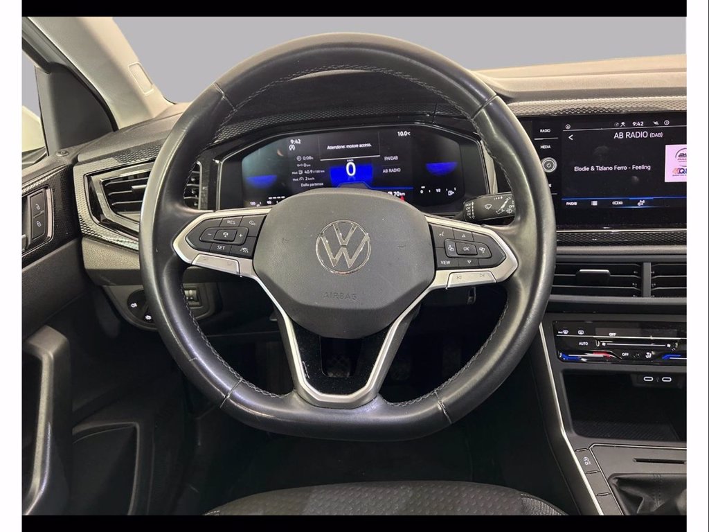 https://cdn-sm.caraffinity.it/images/vehicles/4674506/8/large