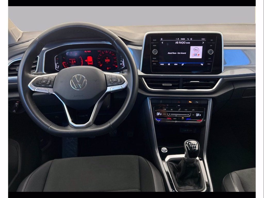 https://cdn-sm.caraffinity.it/images/vehicles/4675224/6/large