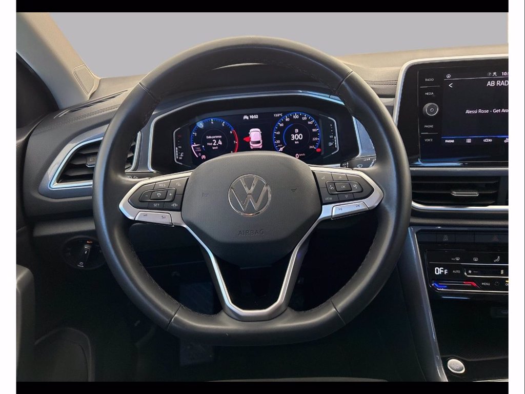 https://cdn-sm.caraffinity.it/images/vehicles/4675224/7/large