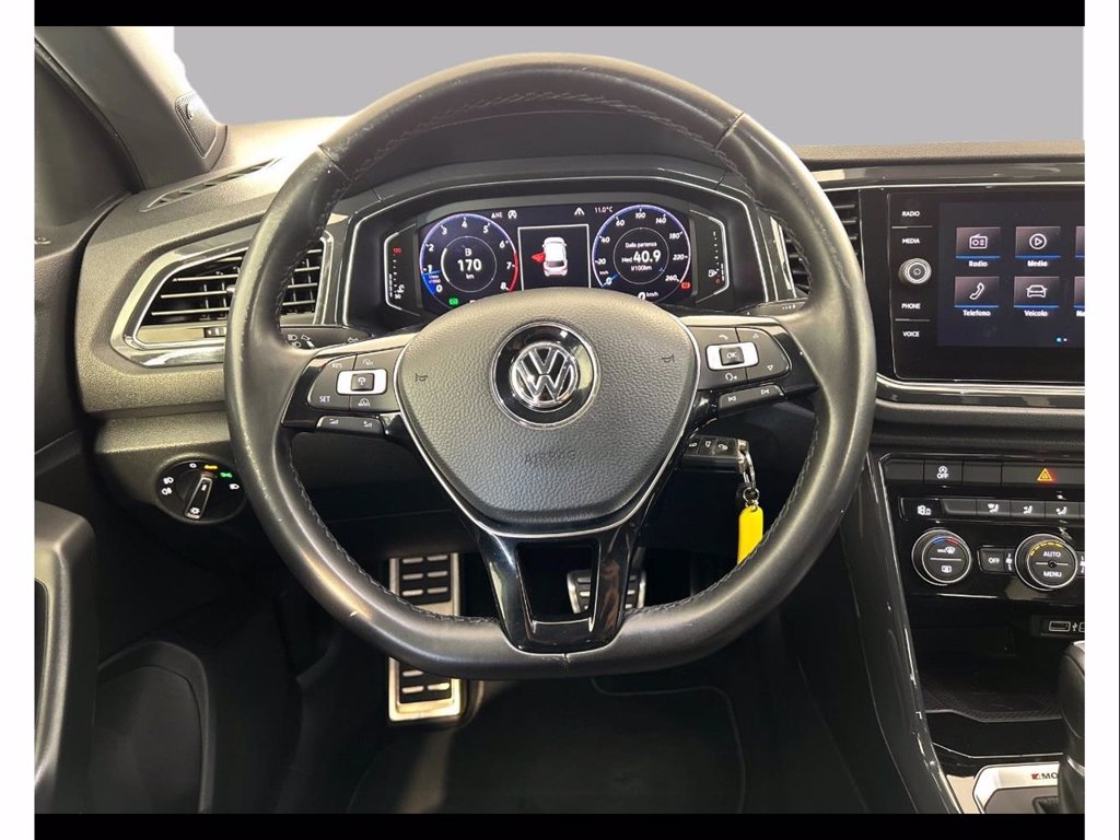 https://cdn-sm.caraffinity.it/images/vehicles/4675900/8/large