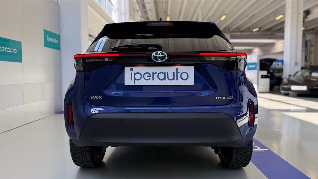 https://cdn-sm.caraffinity.it/images/vehicles/4676238/4/large