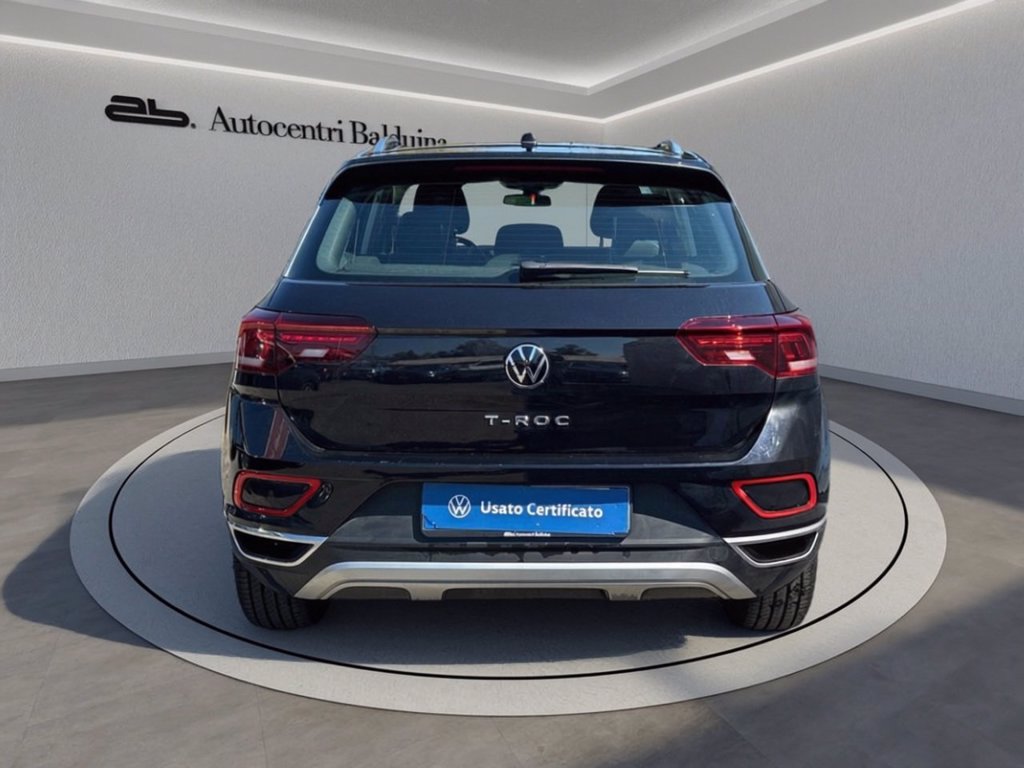 https://cdn-sm.caraffinity.it/images/vehicles/4679316/4/large