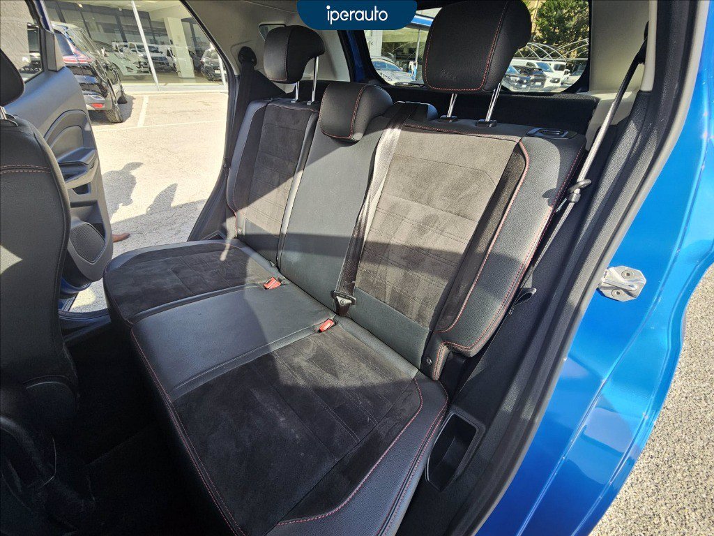 https://cdn-sm.caraffinity.it/images/vehicles/4679543/7/large