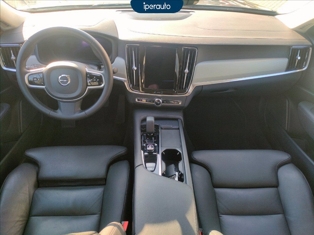 https://cdn-sm.caraffinity.it/images/vehicles/4679549/8/large