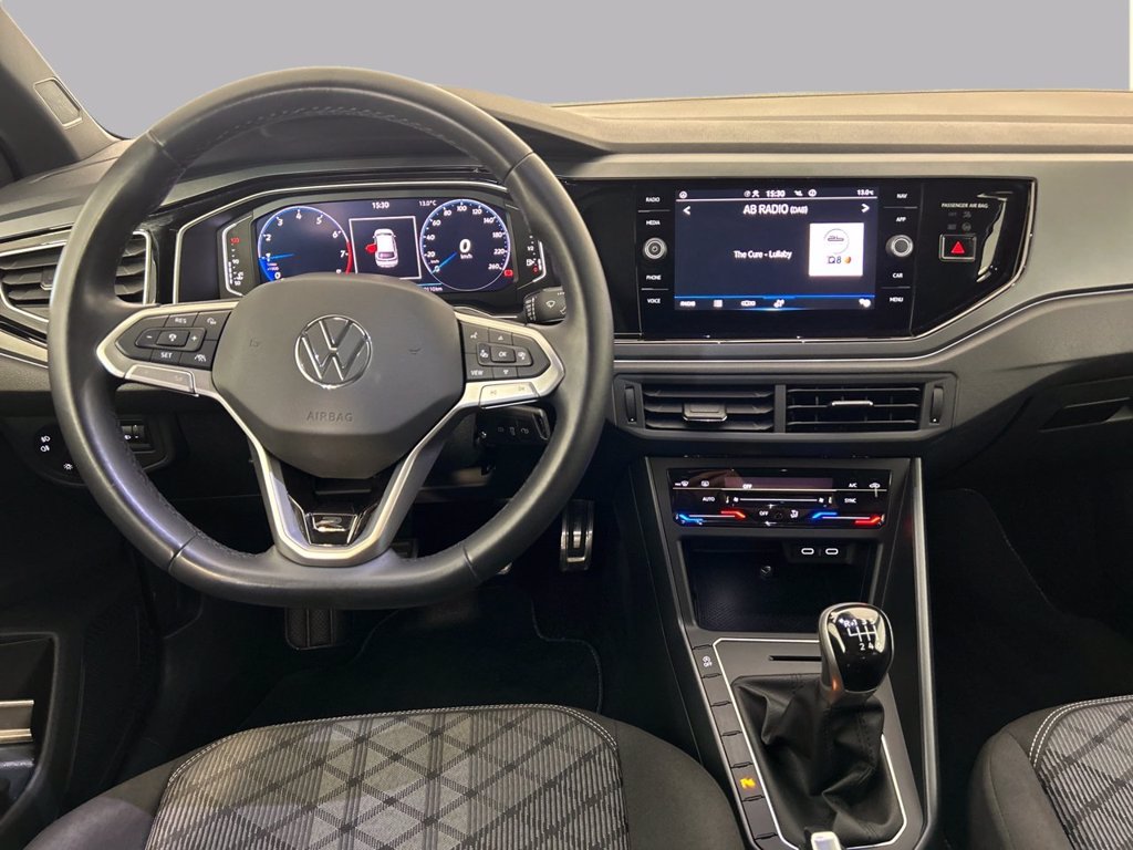 https://cdn-sm.caraffinity.it/images/vehicles/4680058/7/large