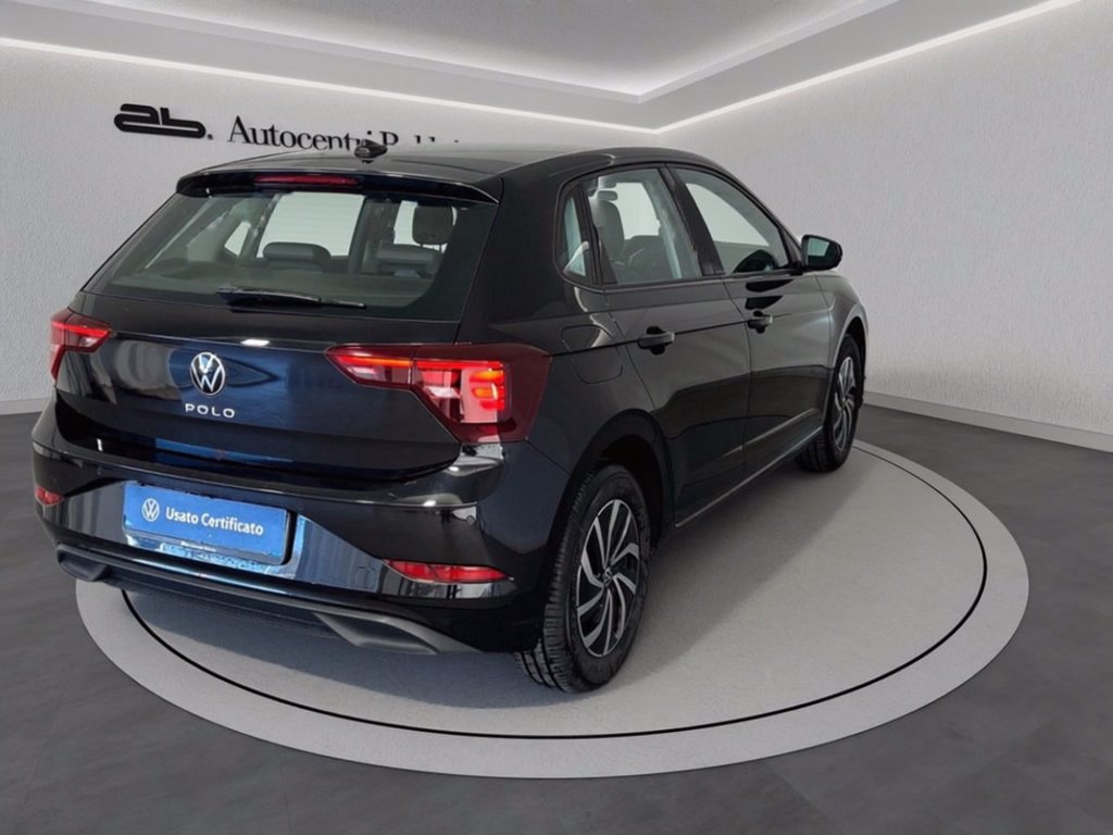 https://cdn-sm.caraffinity.it/images/vehicles/4682232/3/large