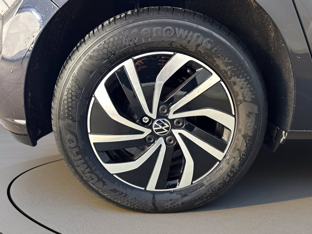 https://cdn-sm.caraffinity.it/images/vehicles/4682232/6/large