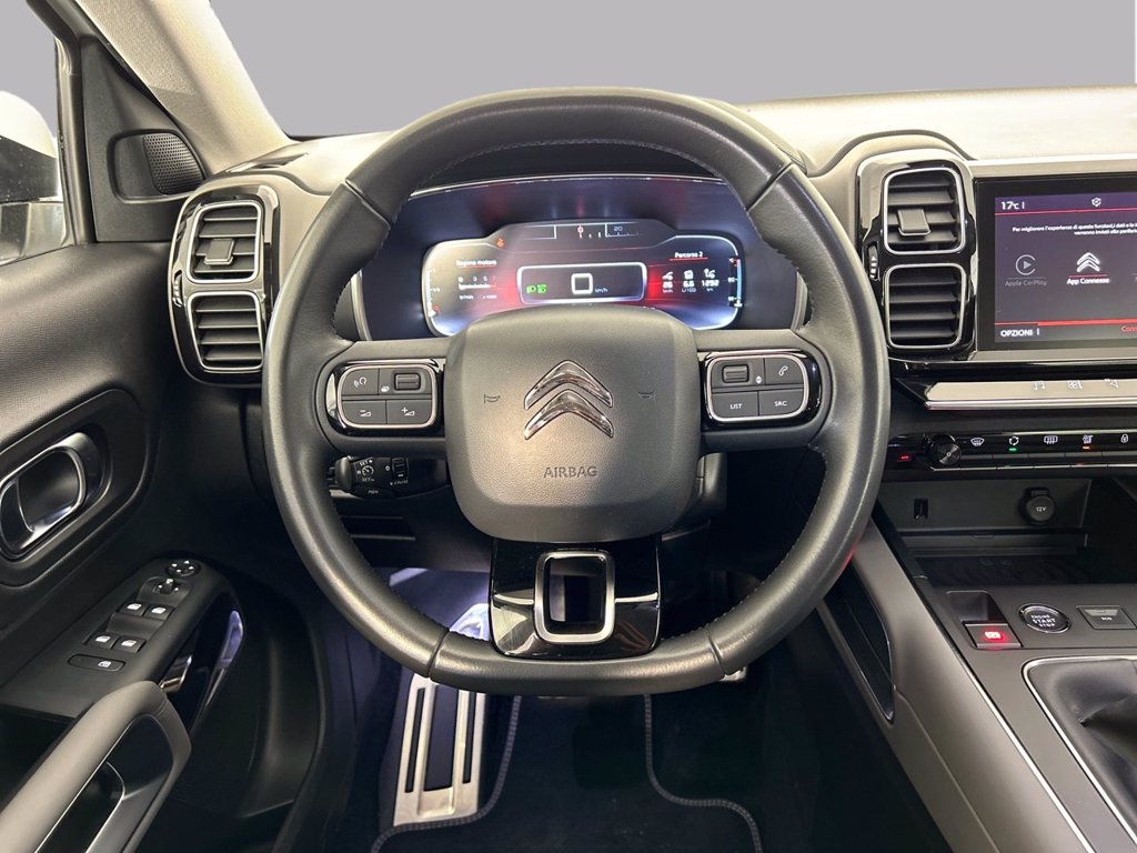 https://cdn-sm.caraffinity.it/images/vehicles/4682756/7/large