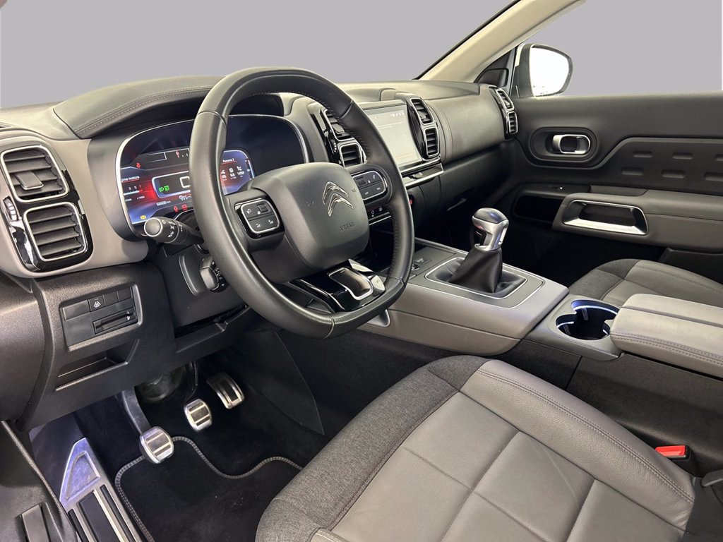 https://cdn-sm.caraffinity.it/images/vehicles/4682756/8/large