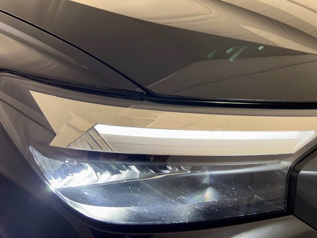 https://cdn-sm.caraffinity.it/images/vehicles/4682759/4/large