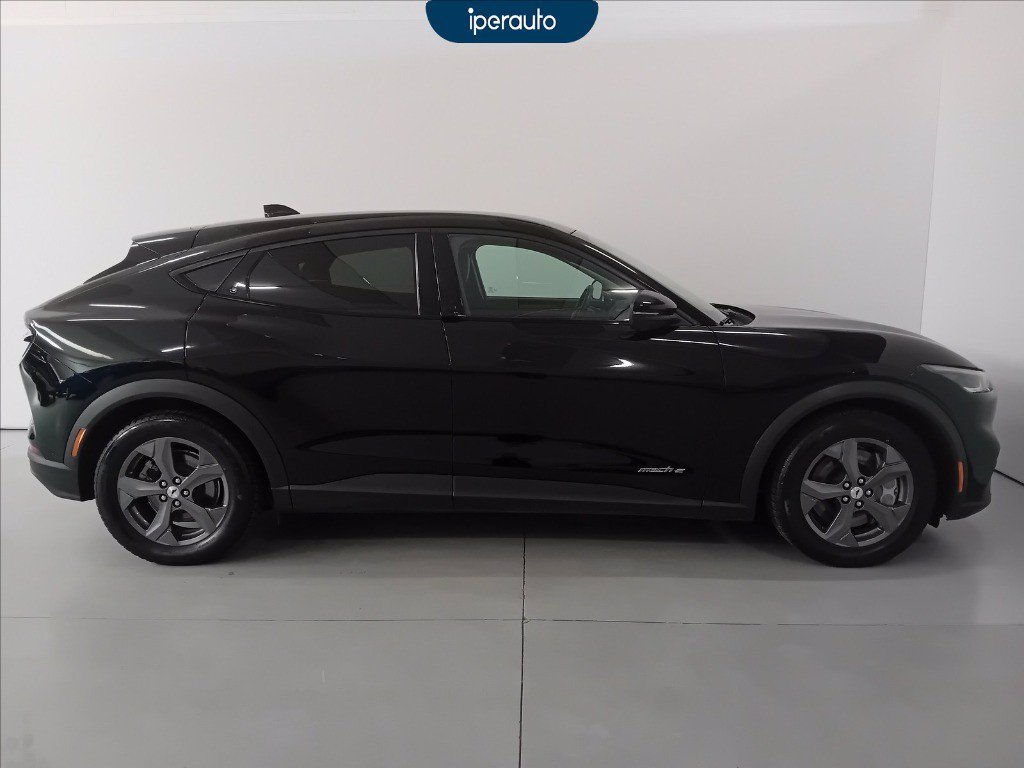 https://cdn-sm.caraffinity.it/images/vehicles/4682915/5/large