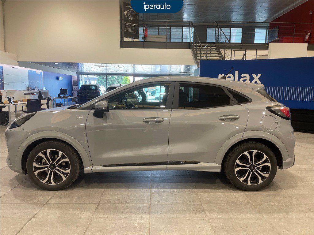 https://cdn-sm.caraffinity.it/images/vehicles/4685208/7/large