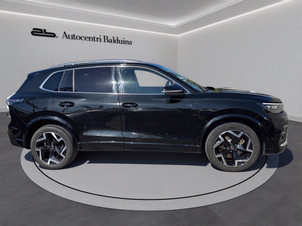 https://cdn-sm.caraffinity.it/images/vehicles/4687424/2/large