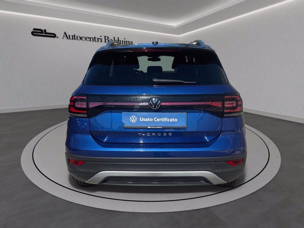 https://cdn-sm.caraffinity.it/images/vehicles/4687425/4/large