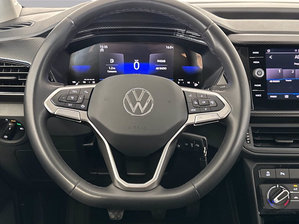 https://cdn-sm.caraffinity.it/images/vehicles/4689992/8/large