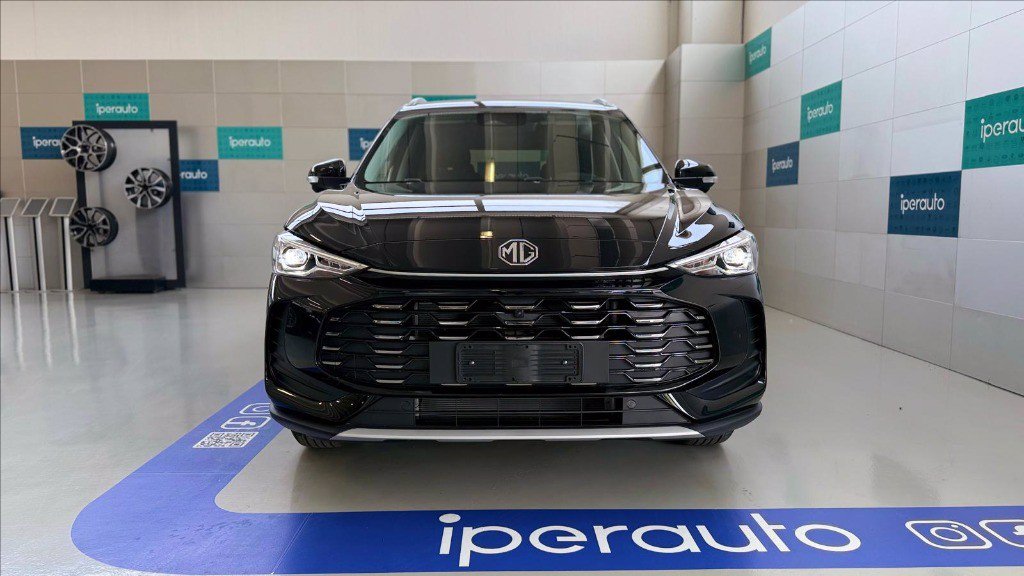 https://cdn-sm.caraffinity.it/images/vehicles/4691234/1/large