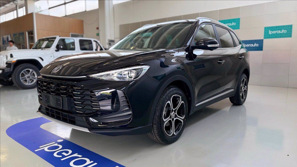 https://cdn-sm.caraffinity.it/images/vehicles/4691234/2/large