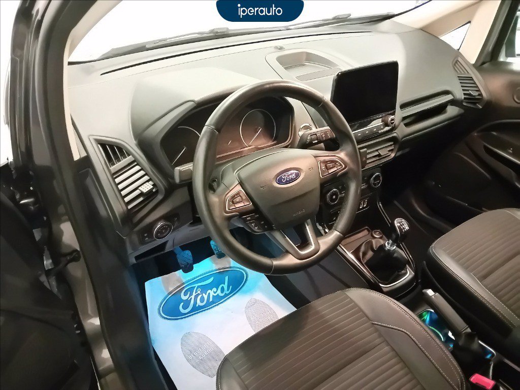 https://cdn-sm.caraffinity.it/images/vehicles/4691524/7/large