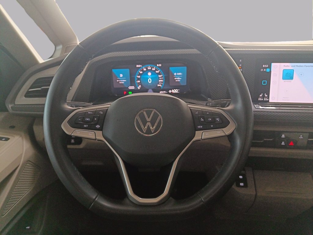 https://cdn-sm.caraffinity.it/images/vehicles/4691876/8/large