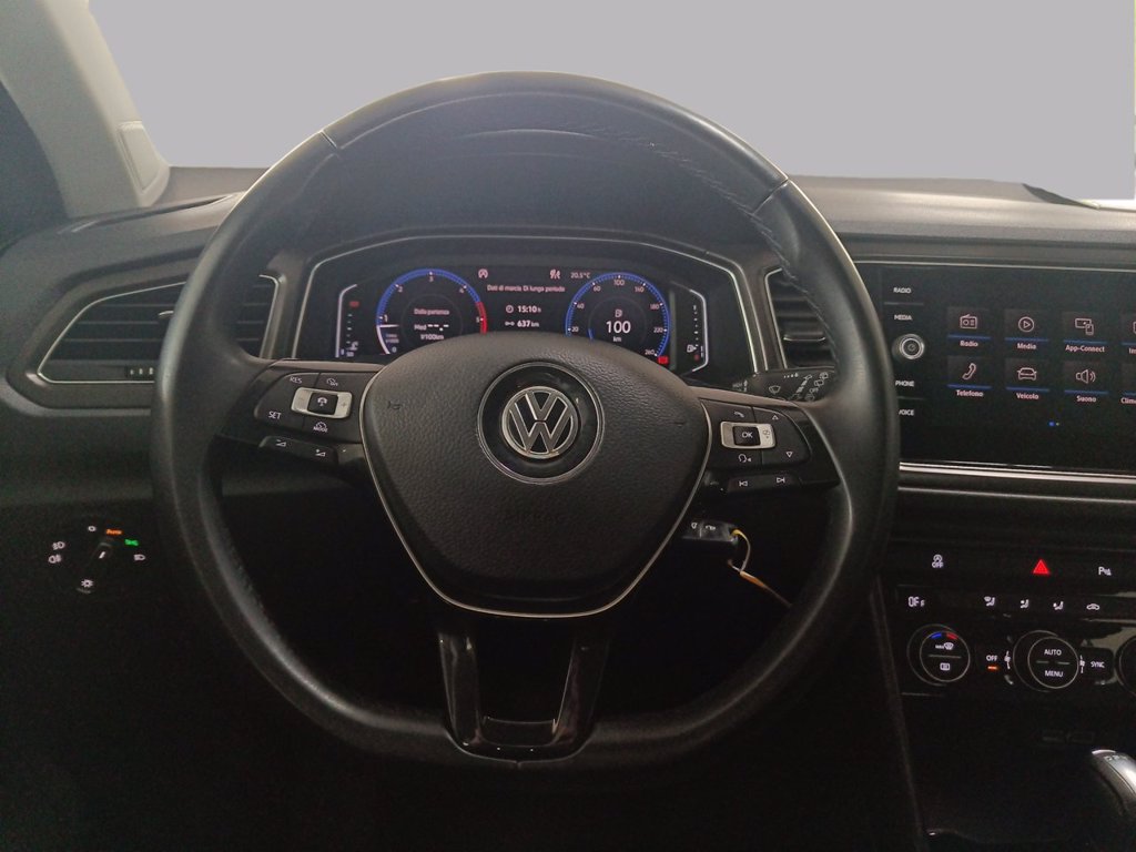 https://cdn-sm.caraffinity.it/images/vehicles/4692112/8/large