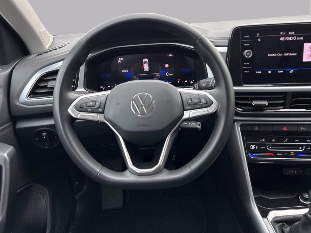 https://cdn-sm.caraffinity.it/images/vehicles/4693591/7/large