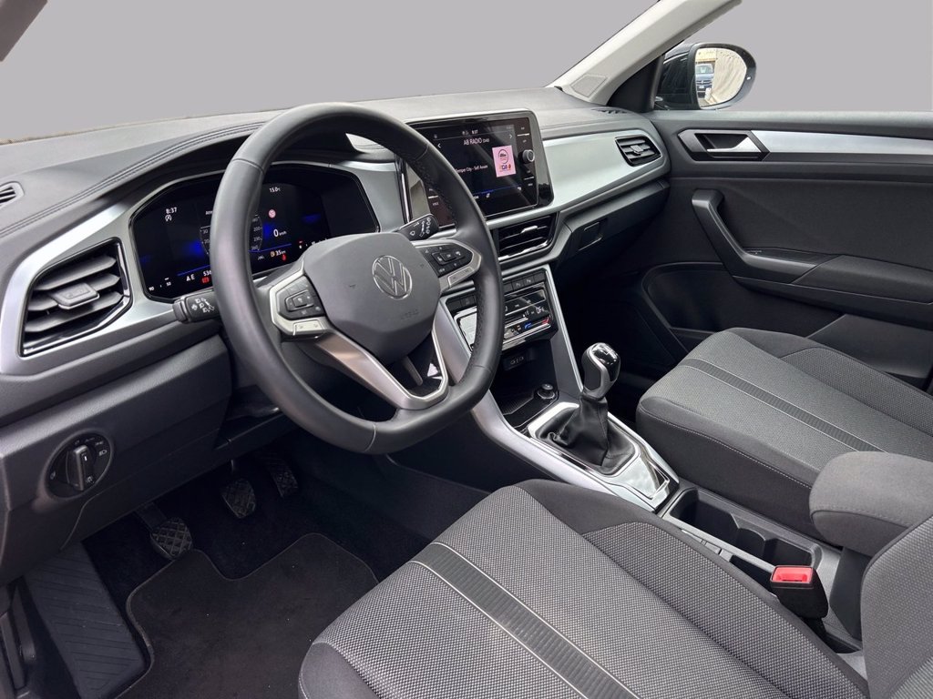https://cdn-sm.caraffinity.it/images/vehicles/4693591/8/large