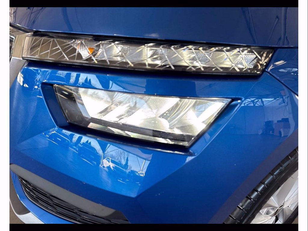 https://cdn-sm.caraffinity.it/images/vehicles/4693592/5/large