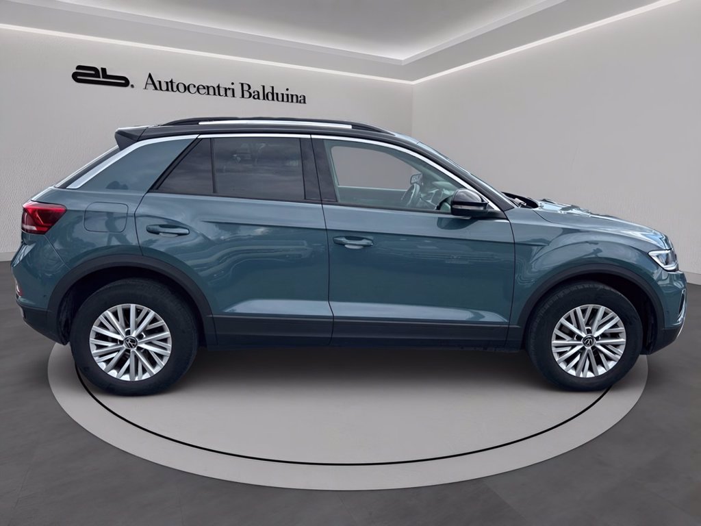 https://cdn-sm.caraffinity.it/images/vehicles/4695794/3/large