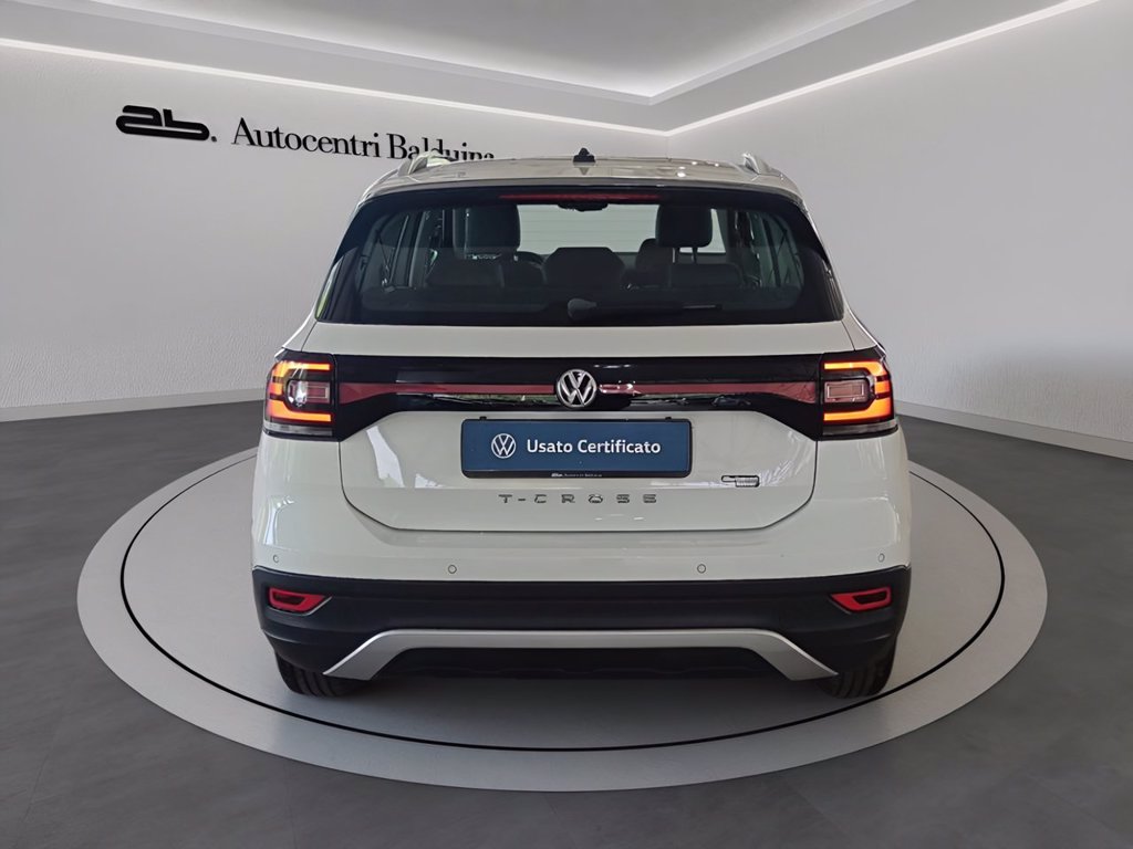 https://cdn-sm.caraffinity.it/images/vehicles/4695796/4/large