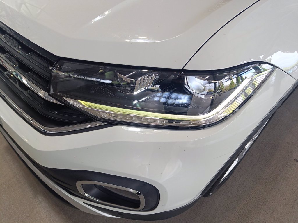 https://cdn-sm.caraffinity.it/images/vehicles/4695796/5/large