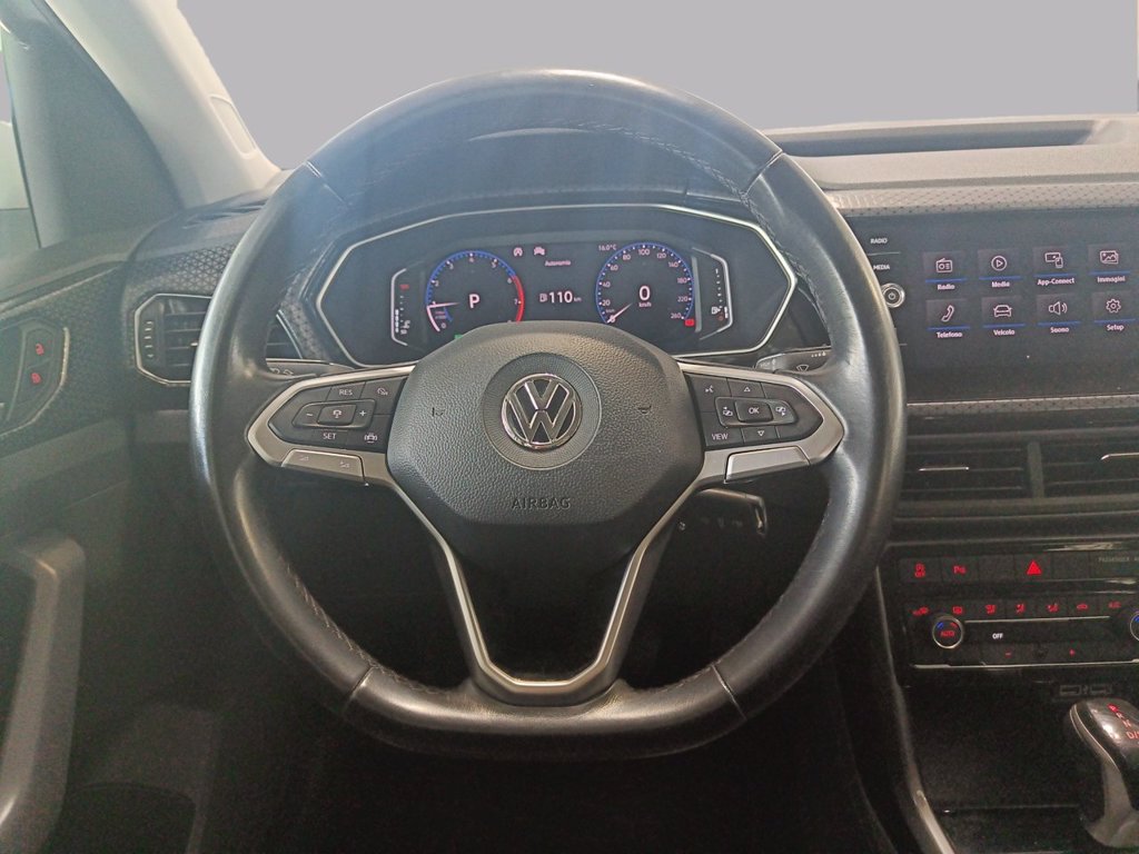 https://cdn-sm.caraffinity.it/images/vehicles/4695796/8/large