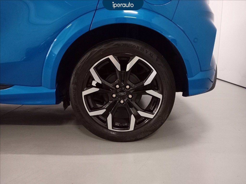 https://cdn-sm.caraffinity.it/images/vehicles/4695910/6/large