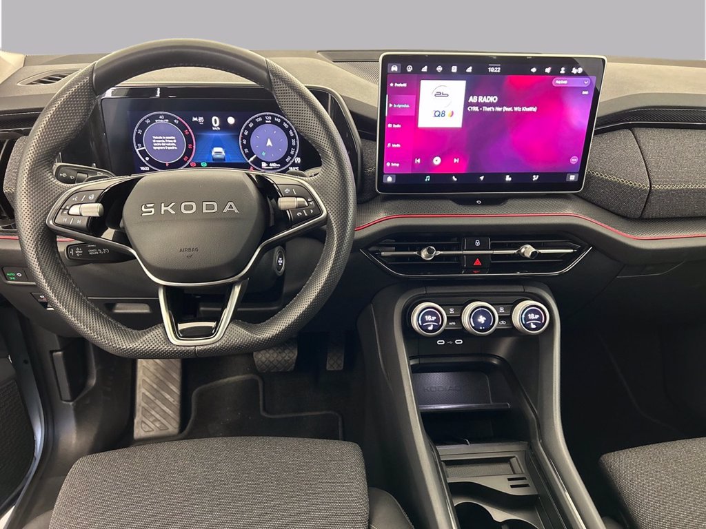 https://cdn-sm.caraffinity.it/images/vehicles/4696376/6/large