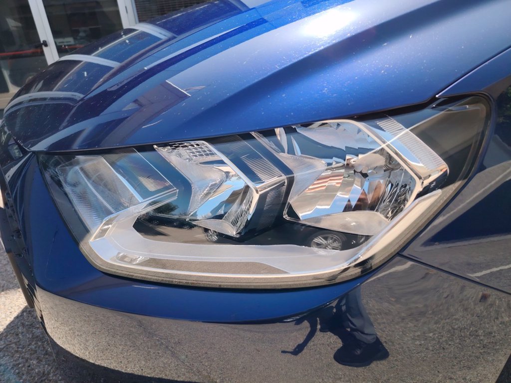 https://cdn-sm.caraffinity.it/images/vehicles/4696378/5/large