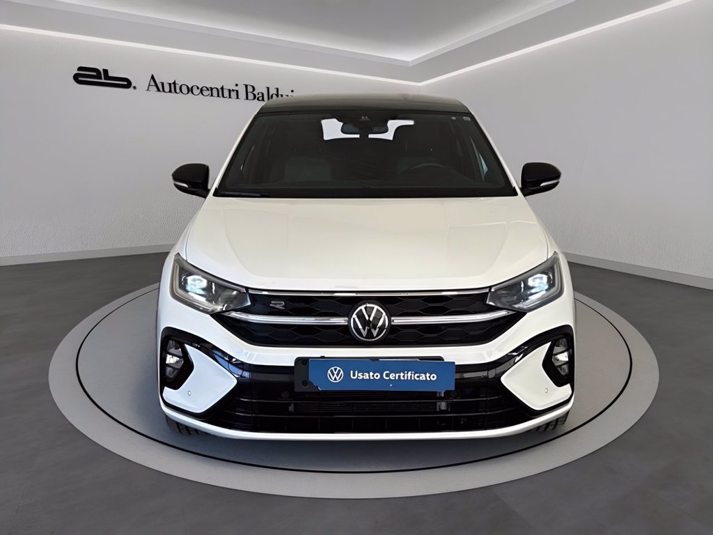 https://cdn-sm.caraffinity.it/images/vehicles/4696647/1/large
