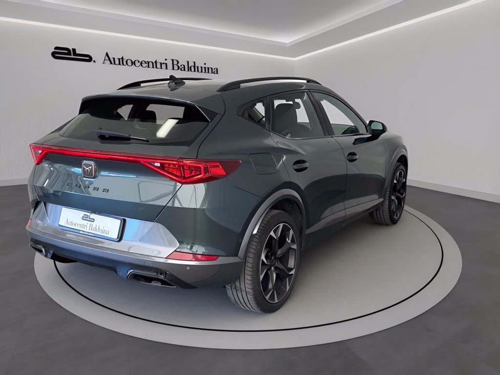 https://cdn-sm.caraffinity.it/images/vehicles/4696650/3/large