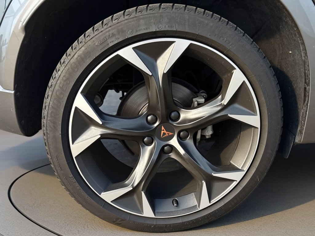 https://cdn-sm.caraffinity.it/images/vehicles/4696650/6/large