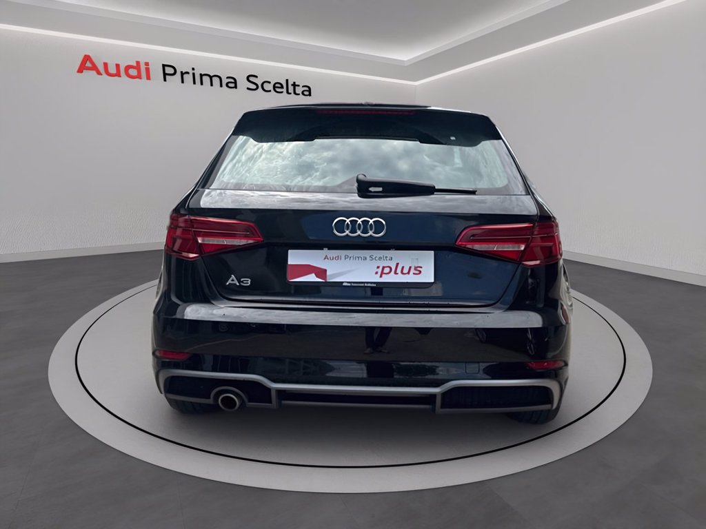 https://cdn-sm.caraffinity.it/images/vehicles/4696905/3/large