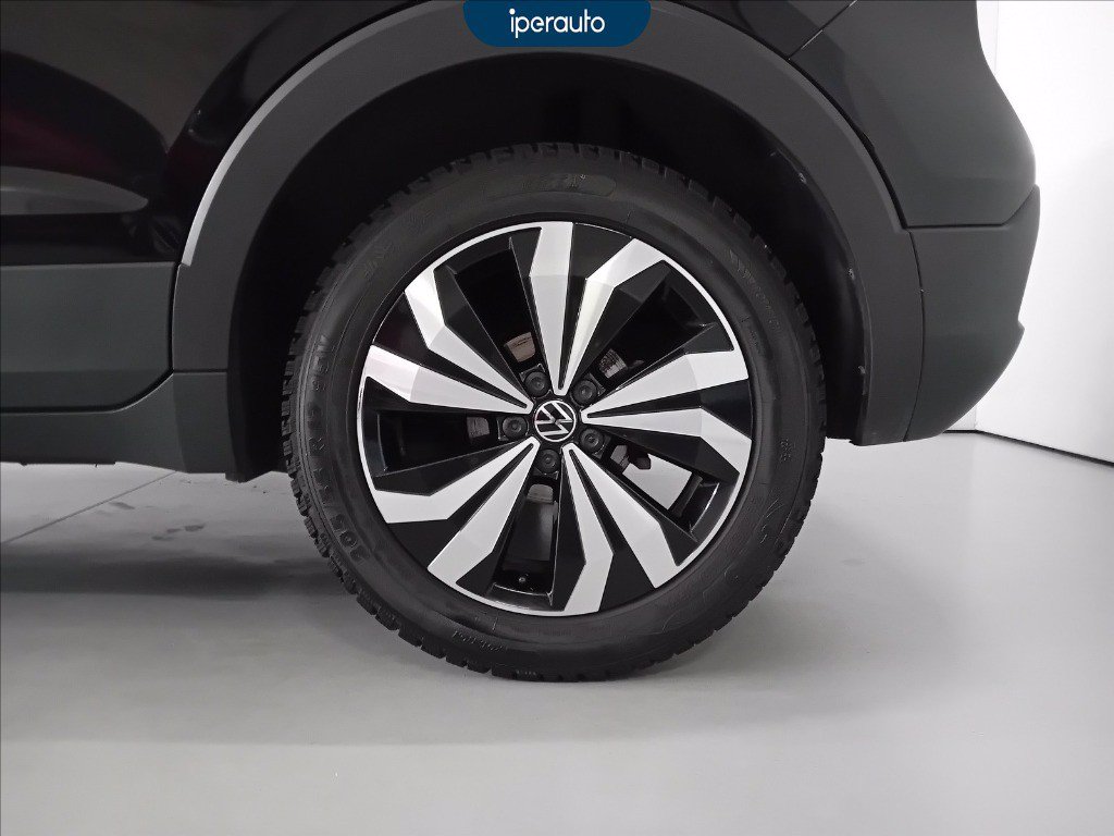 https://cdn-sm.caraffinity.it/images/vehicles/4698371/6/large