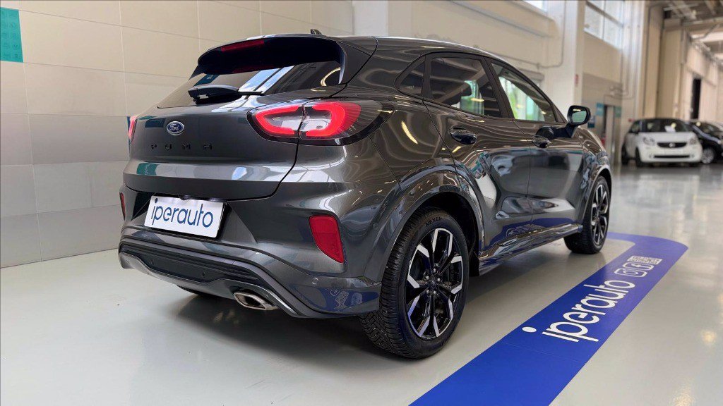 https://cdn-sm.caraffinity.it/images/vehicles/4701029/5/large