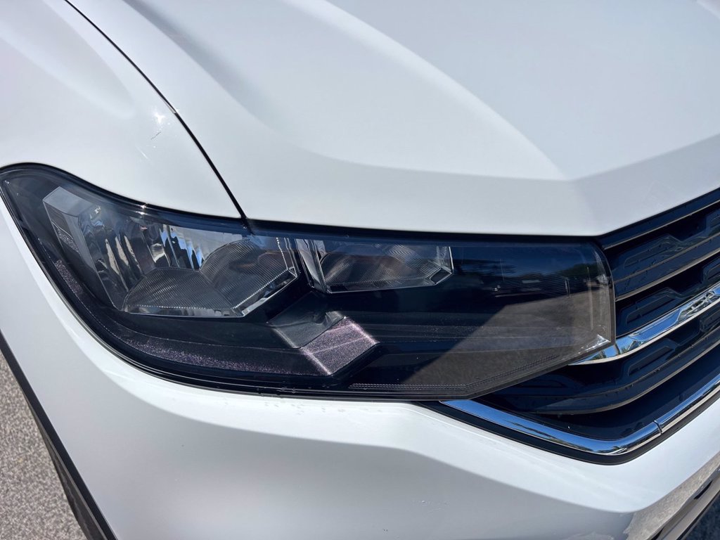 https://cdn-sm.caraffinity.it/images/vehicles/4702657/5/large