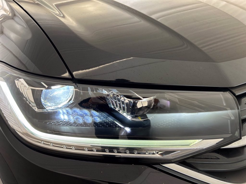 https://cdn-sm.caraffinity.it/images/vehicles/4703941/5/large