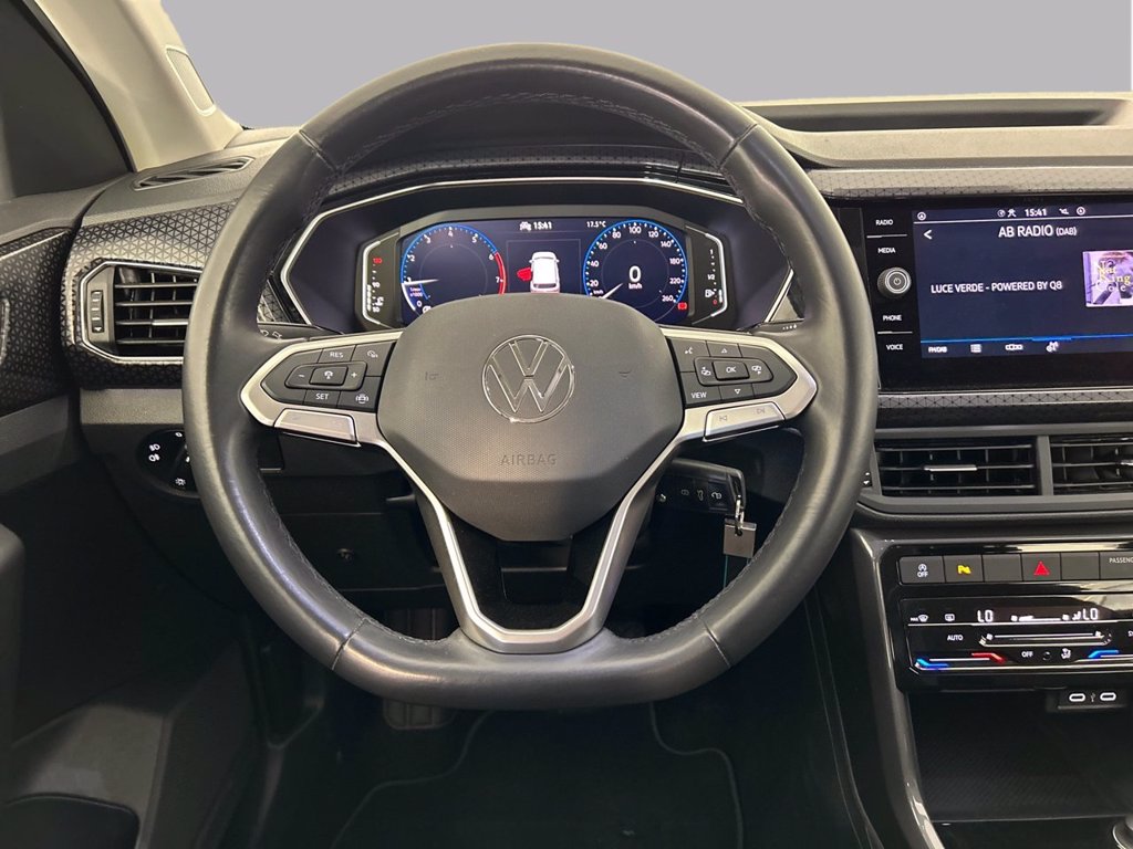 https://cdn-sm.caraffinity.it/images/vehicles/4703941/8/large