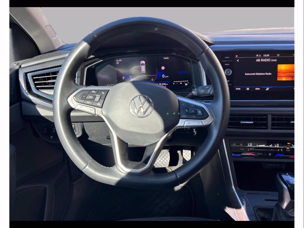 https://cdn-sm.caraffinity.it/images/vehicles/4705487/8/large