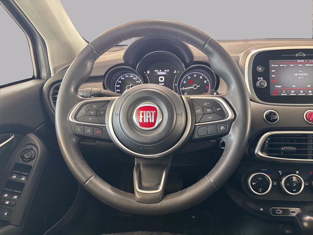 https://cdn-sm.caraffinity.it/images/vehicles/4705488/8/large