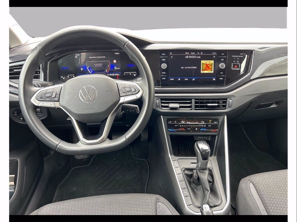 https://cdn-sm.caraffinity.it/images/vehicles/4707492/7/large
