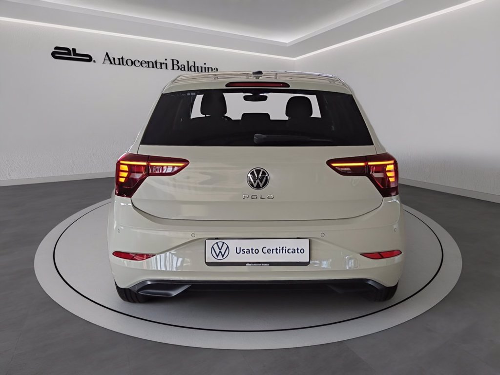 https://cdn-sm.caraffinity.it/images/vehicles/4707496/4/large