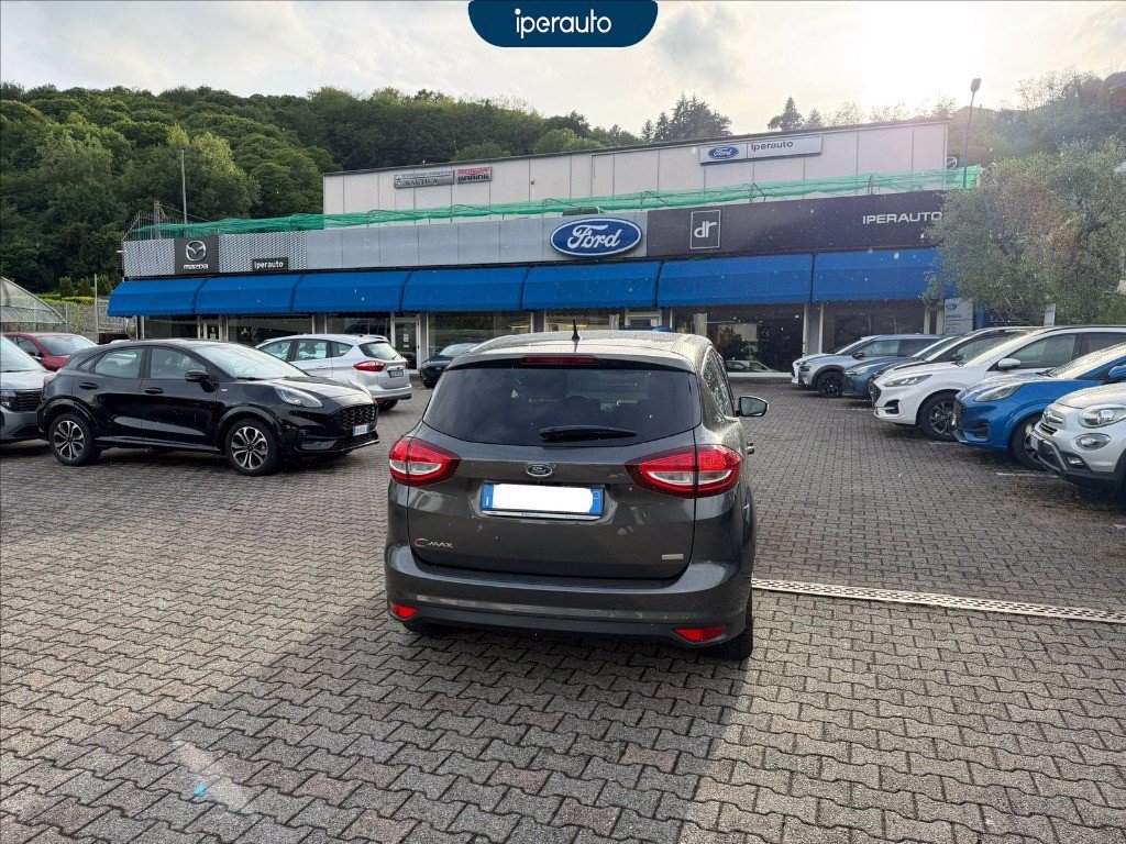 https://cdn-sm.caraffinity.it/images/vehicles/4707785/5/large